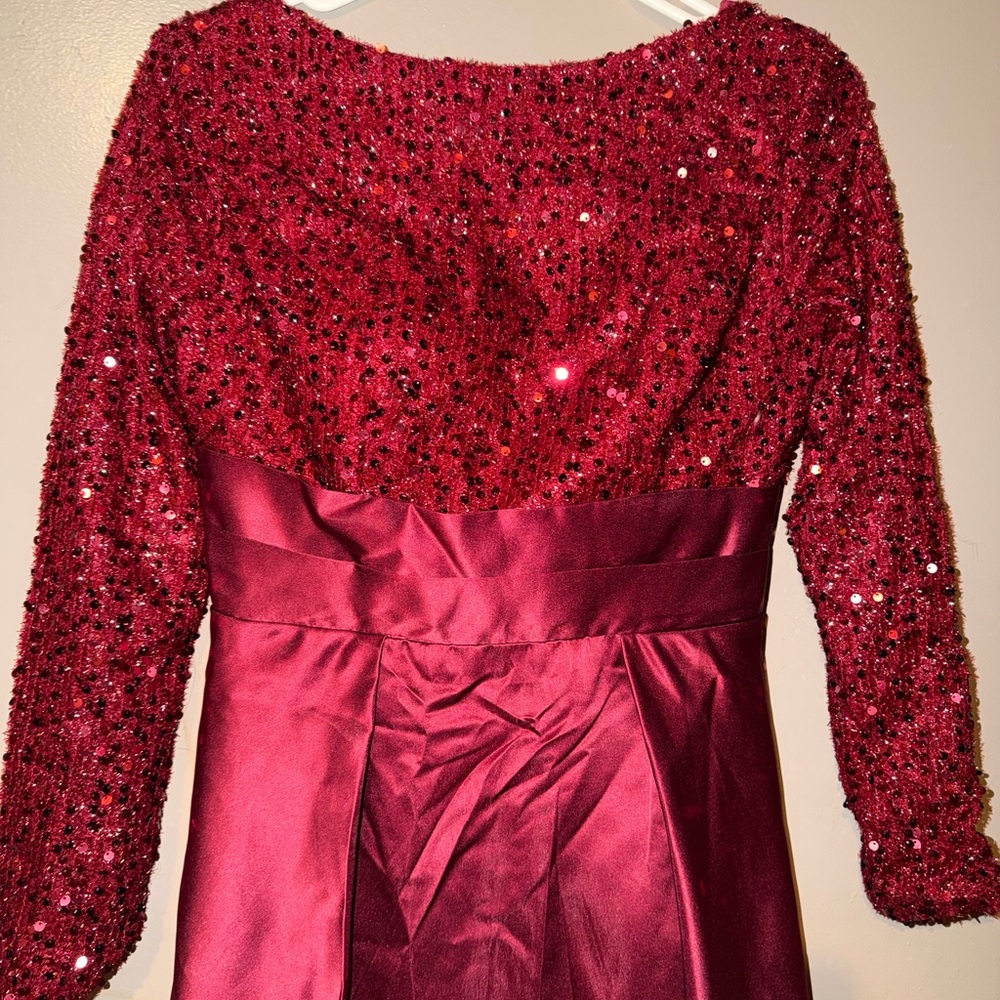 Elegant Red Sequin Dress
